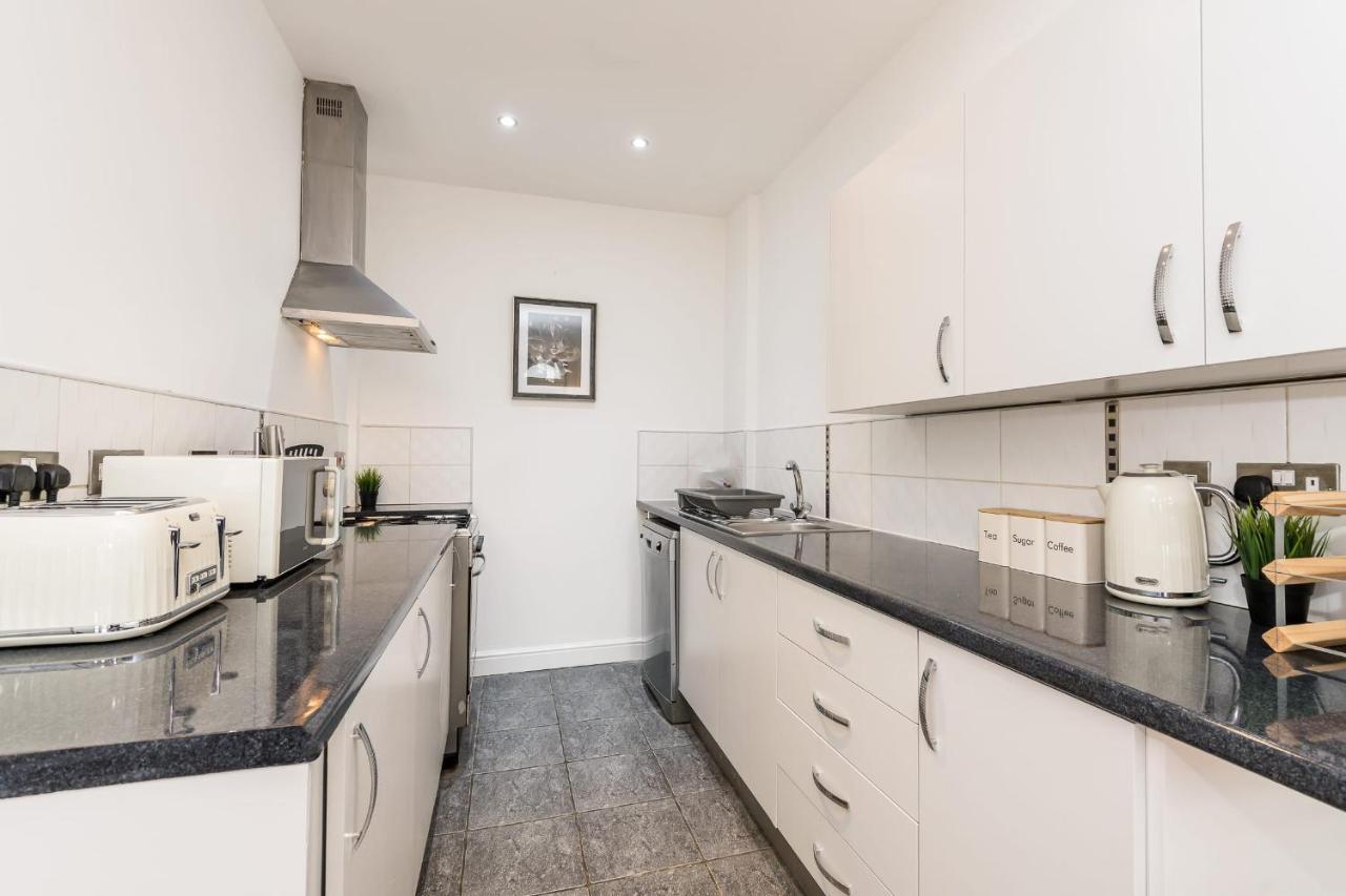 Superb Location, Lovely And Bright 2 Bed Apartman Liverpool Kültér fotó